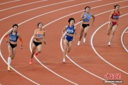 （粤港澳全运会）十五运会田径场再诞9金：陈妤颉成“双冠王” 吴艳妮泪洒颁奖台