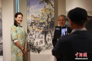 两岸共绘京杭大运河的120幅书画在台北展出